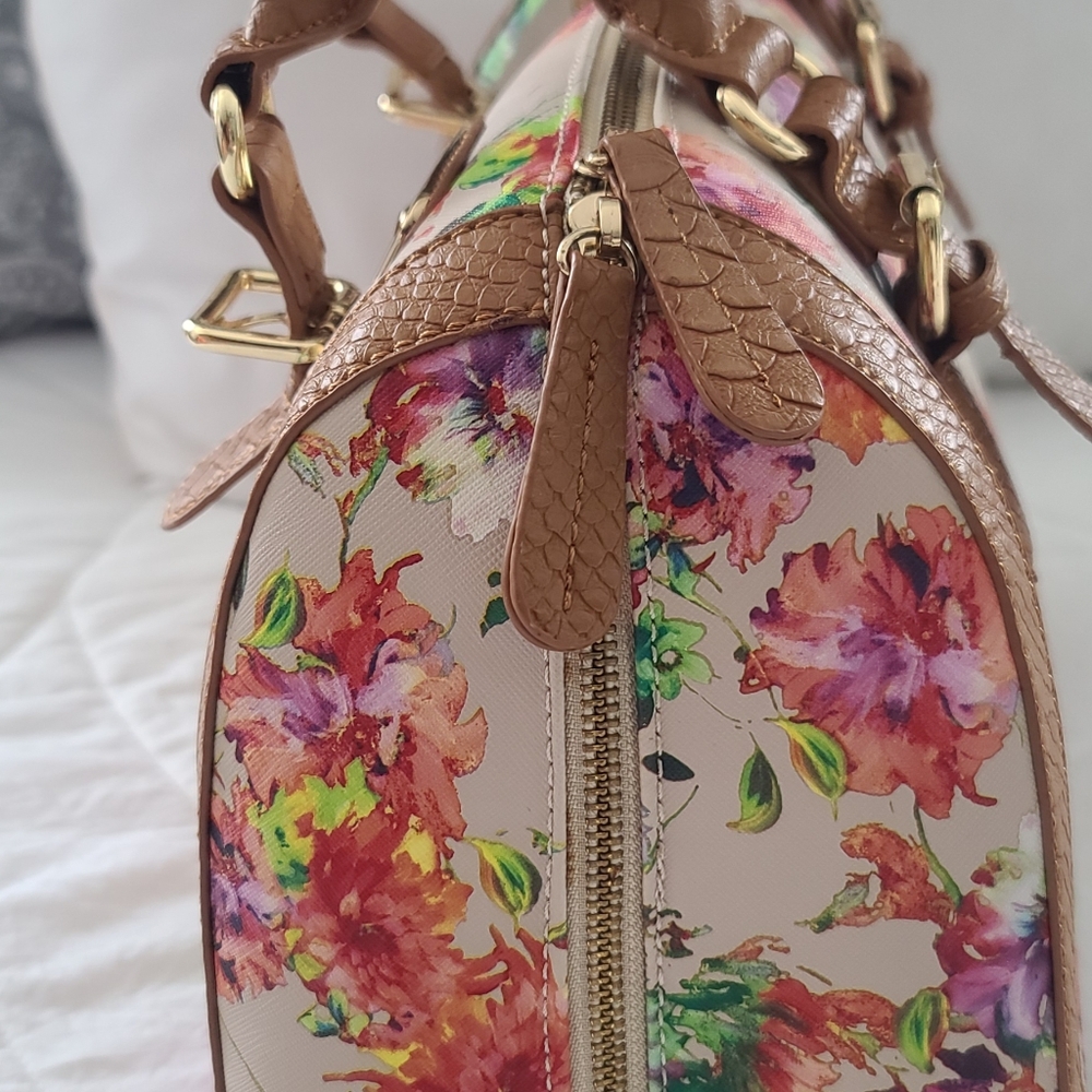 Multi-Color Floral Tote - Picture 5 of 6